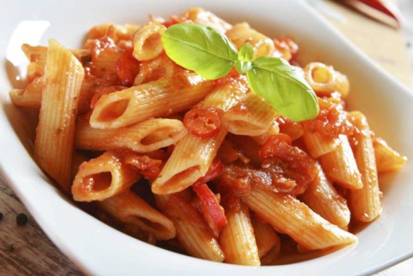 primo piatto pasta penne all'arrabbiata